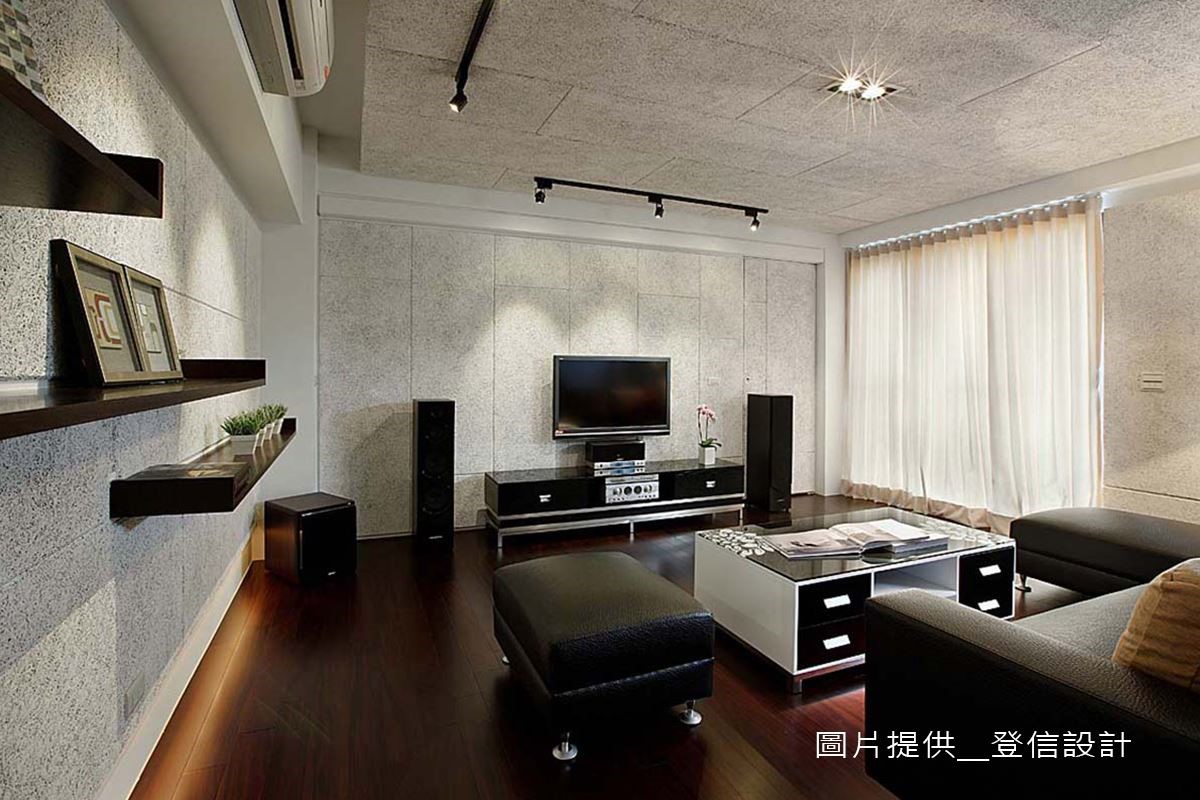美絲板可以上水性漆,較不會影響吸音,也可以搭配裝潢裁切拚裝出各種線條,以增添空間視覺效果的變化。 美絲板可以上水性漆,較不會影響吸音,也可以搭配裝潢裁切拚裝出各種線條,以增添空間視覺效果的變化。