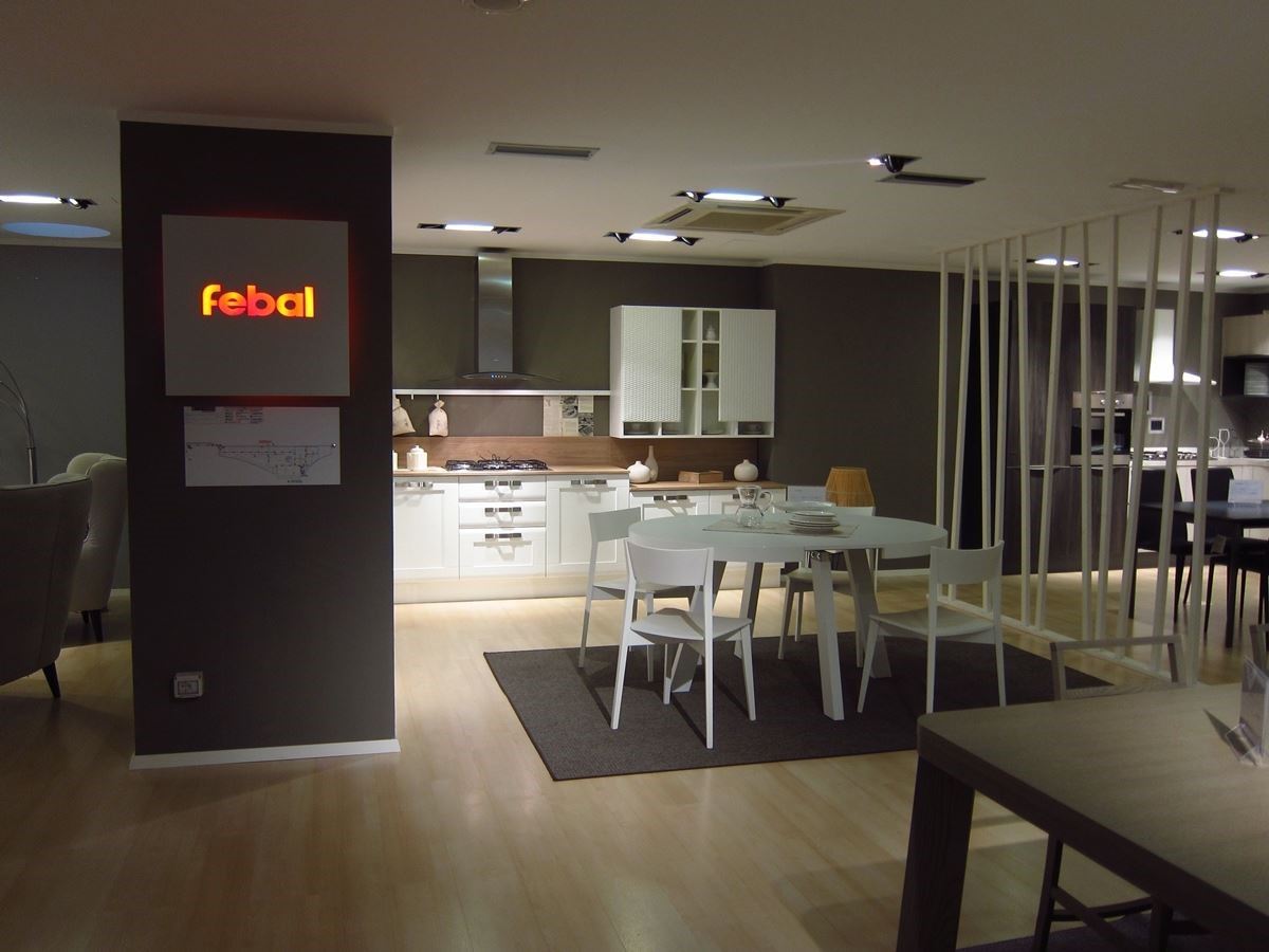 2009 年併購高級訂製櫥櫃與廚具品牌Febal後,加速 Colombini CASA 全球佈局的腳步,台灣的創空間集團就是其新夥伴之一。 2009 年併購高級訂製櫥櫃與廚具品牌Febal後,加速 Colombini CASA 全球佈局的腳步,台灣的創空間集團就是其新夥伴之一。
