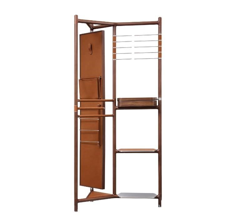 Les Nécessaires d’Hermès 系列家具,Groom 衣帽架。 Les Nécessaires d’Hermès 系列家具,Groom 衣帽架。