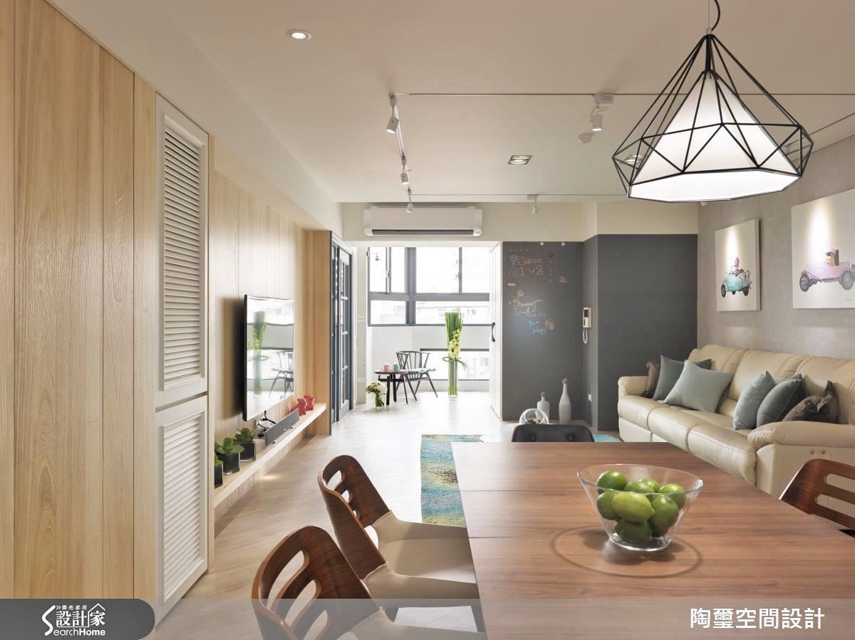 點擊參考這面黑板牆的居家個案圖片>> 點擊參考這面黑板牆的居家個案圖片>>