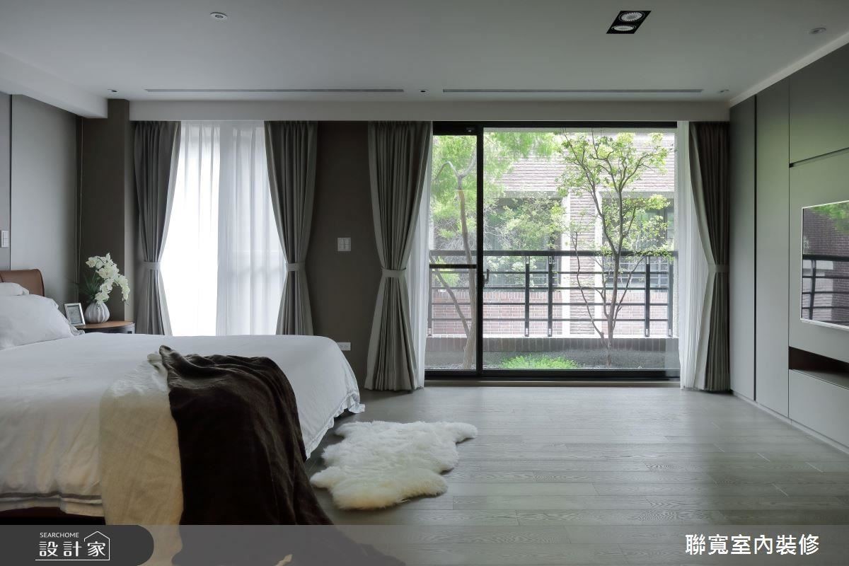 運用淡雅淺色系構築睡眠場域,讓你放下匆忙腳步,享受恬靜時光。 運用淡雅淺色系構築睡眠場域,讓你放下匆忙腳步,享受恬靜時光。