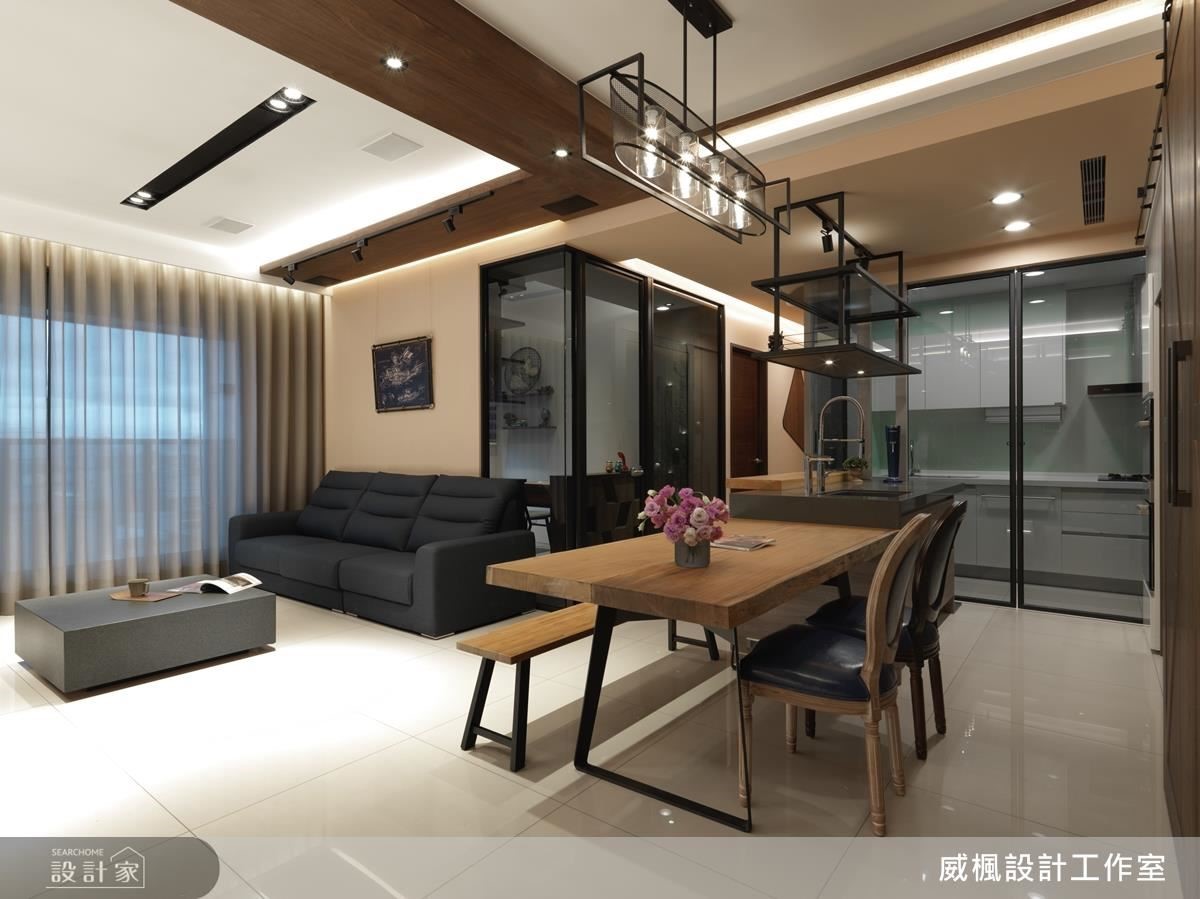 客餐廳採半開放設計,注重空間軸線的串聯,並以灰色調注入飯店質感,使屋主居家也能擁有愜意情懷。 客餐廳採半開放設計,注重空間軸線的串聯,並以灰色調注入飯店質感,使屋主居家也能擁有愜意情懷。