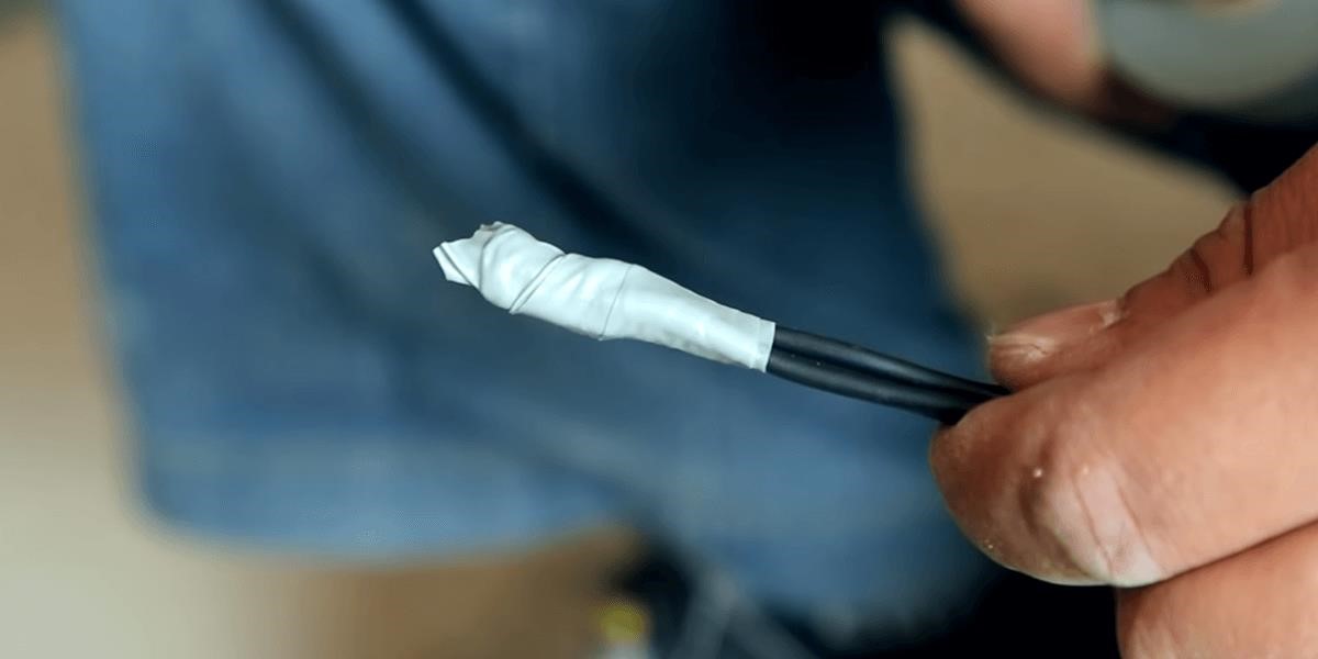 電線傳統纏接工法。 電線傳統纏接工法。