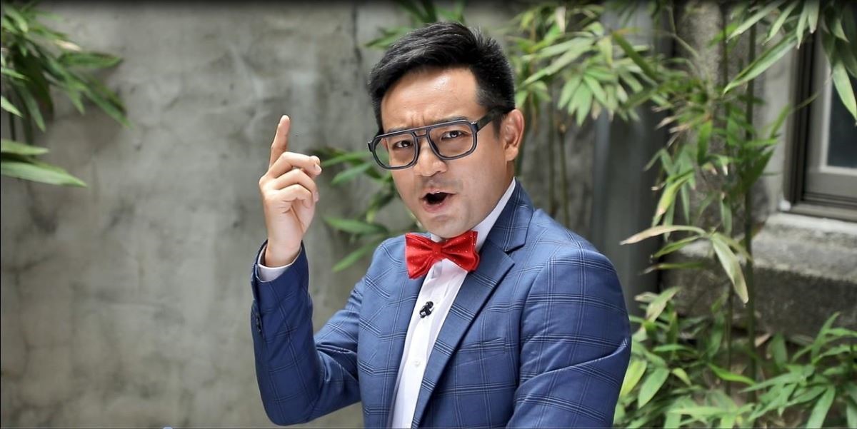 名偵探柯北_岑永康尋找海棠花玻璃的修復之道。 名偵探柯北_岑永康尋找海棠花玻璃的修復之道。