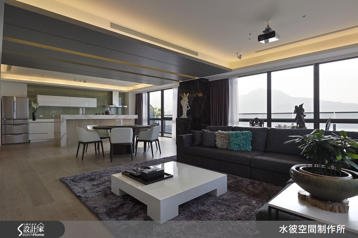 以藝術品入景,勾勒出藝術底蘊的大器美宅